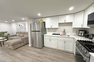 34 Ensign St, Revere, MA 02151 - Photo 5