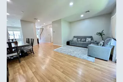 42 Evergreen Cir #42, Canton, MA 02021 - Photo 3