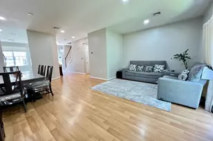 42 Evergreen Cir, Canton, MA 02021 - Photo 3