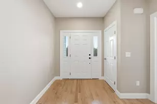 18 Lakeshore Dr, Douglas, MA 01516 - Photo 5