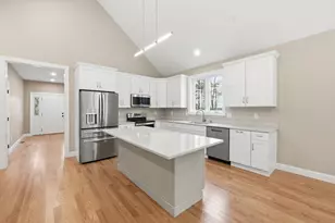 18 Lakeshore Dr, Douglas, MA 01516 - Photo 11