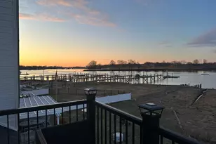 16 Fosters Point, Beverly, MA 01915 - Photo 35