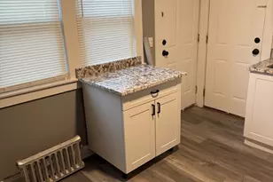 44-46 Edgewood St, Springfield, MA 01109 - Photo 7