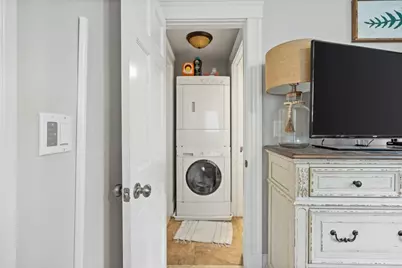 521 E 5th St #1, Boston, MA 02127 - Photo 7