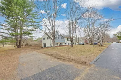 58 Ray Ave, Bellingham, MA 02019 - Photo 3