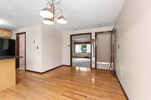 52 Frederick St, Dracut, MA 01826 - Photo 5