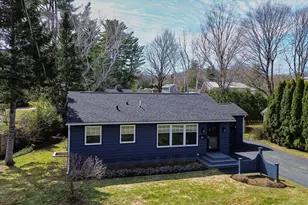 121 Berkshire Dr, Williamstown, MA 01267 - Photo 1