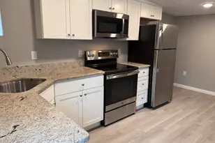 10 Leyden St, Plymouth, MA 02360 - Photo 3