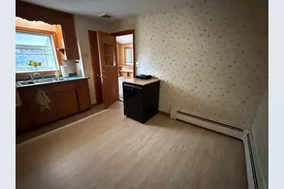 14 Orchard St, Methuen, MA 01844 - Photo 7