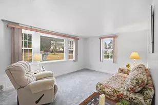 9 Anna St, Chelmsford, MA 01863 - Photo 9