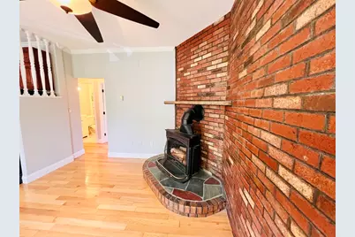 59 Phillips St #5, Boston, MA 02114 - Photo 5