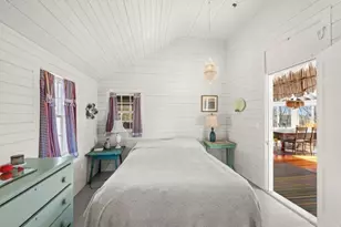 205 S Rd, Chilmark, MA 02575 - Photo 29