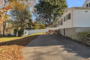 2 Bellevue Ave, Wakefield, MA 01880 - Photo 3