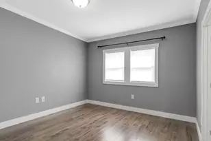 10 Oak St, Saugus, MA 01906 - Photo 9