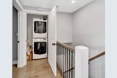 10 Oak St #2, Saugus, MA 01906 - Photo 17