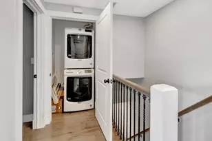 10 Oak St, Saugus, MA 01906 - Photo 17