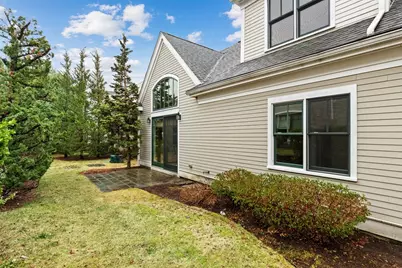 38 Courtyard Pl, Lexington, MA 02420 - Photo 23