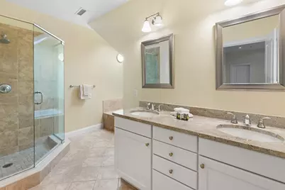 38 Courtyard Pl, Lexington, MA 02420 - Photo 17