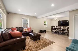 63 Pine St, Natick, MA 01760 - Photo 9