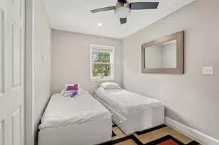 63 Pine St, Natick, MA 01760 - Photo 23