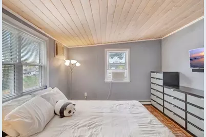 69 Appleton St, Saugus, MA 01906 - Photo 11