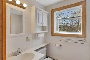 69 Appleton St, Saugus, MA 01906 - Photo 13