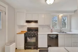 69 Appleton St, Saugus, MA 01906 - Photo 15