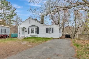 69 Appleton St, Saugus, MA 01906 - Photo 5