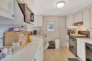 69 Appleton St, Saugus, MA 01906 - Photo 11