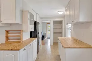 69 Appleton St, Saugus, MA 01906 - Photo 13