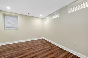 16 O St, Boston, MA 02127 - Photo 17