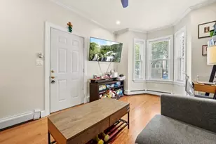 13 Telegraph St, Boston, MA 02127 - Photo 7