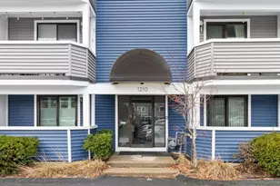 1210 VFW Parkway, Boston, MA 02132 - Photo 1