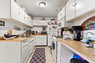 99 Pond Ave, Brookline, MA 02445 - Photo 7