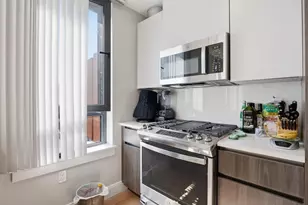 9 Central St, Somerville, MA 02143 - Photo 7