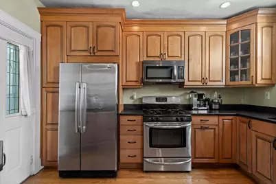 137 L St #1, Boston, MA 02127 - Photo 1