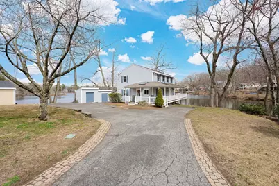 55 Walnut, Wrentham, MA 02093 - Photo 3