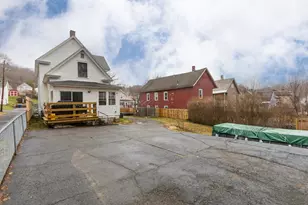 40 Frederick St, North Adams, MA 01247 - Photo 35