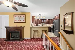 155 Hamilton St, Worcester, MA 01604 - Photo 11