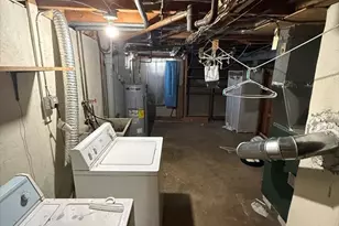 137 Carnavon Cir, Springfield, MA 01109 - Photo 23