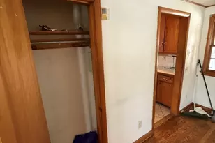 137 Carnavon Cir, Springfield, MA 01109 - Photo 5