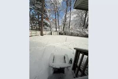 137 Carnavon Cir, Springfield, MA 01109 - Photo 35