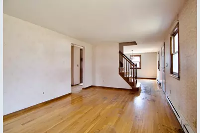 21 Carmel Ln, Agawam, MA 01030 - Photo 7