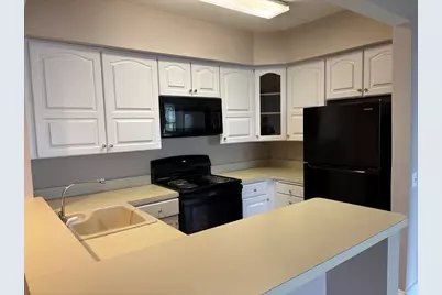 34 Sumner Ave #411, Springfield, MA 01108 - Photo 3