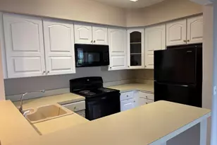 34 Sumner Ave, Springfield, MA 01108 - Photo 3