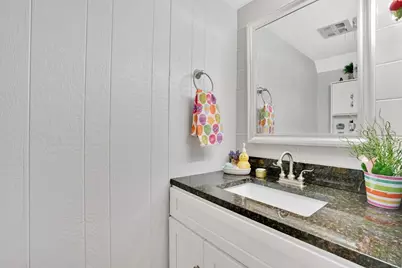 80 Yorktown Dr #80, Springfield, MA 01108 - Photo 9