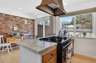 80 Yorktown Dr, Springfield, MA 01108 - Photo 11