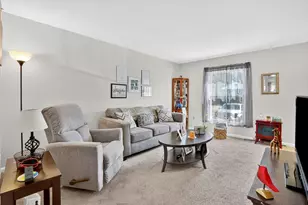 80 Yorktown Dr, Springfield, MA 01108 - Photo 7