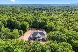 307 S E Main St, Douglas, MA 01516 - Photo 33
