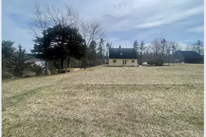 699 Martins Pond Rd, Groton, MA 01450 - Photo 5